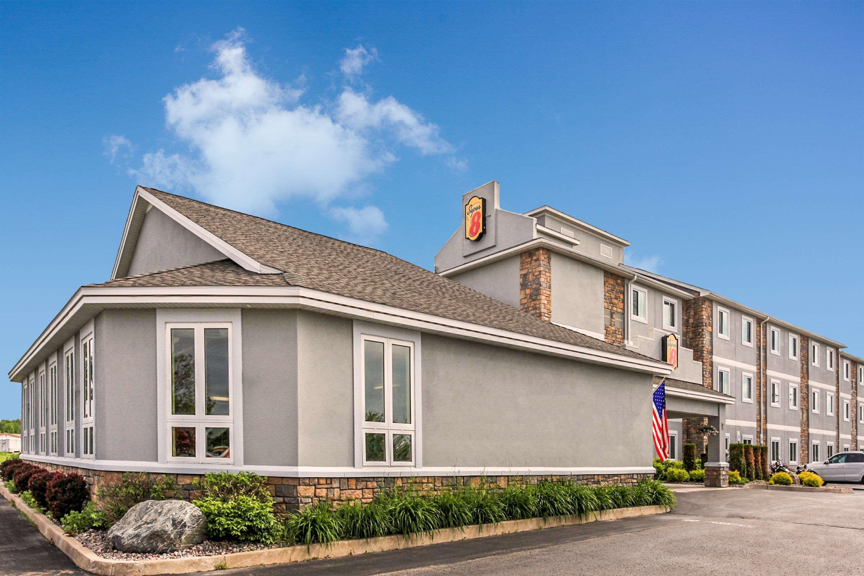 Hotel Super 8 By Wyndham Sault Ste. Marie Exterior foto